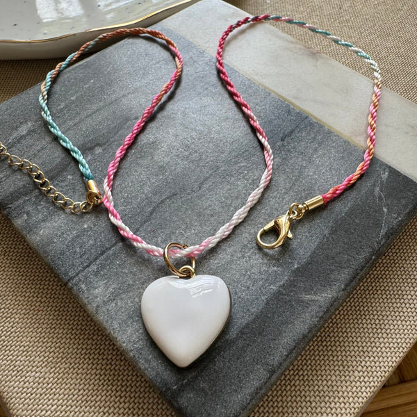 White Heart & Ombré Thread Necklace