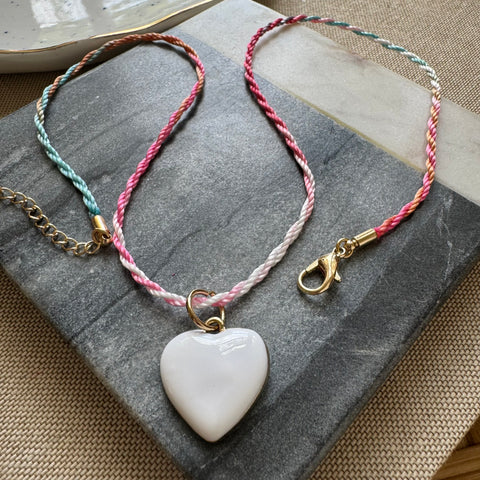 White Heart & Ombré Thread Necklace