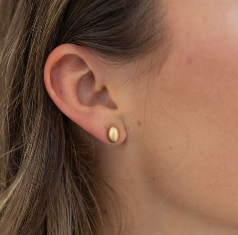 Lucky Gold Rice Studs