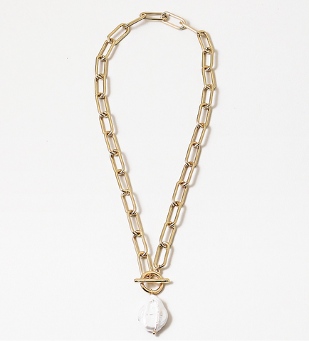 Gold toggle chain necklace with a big white pearl 